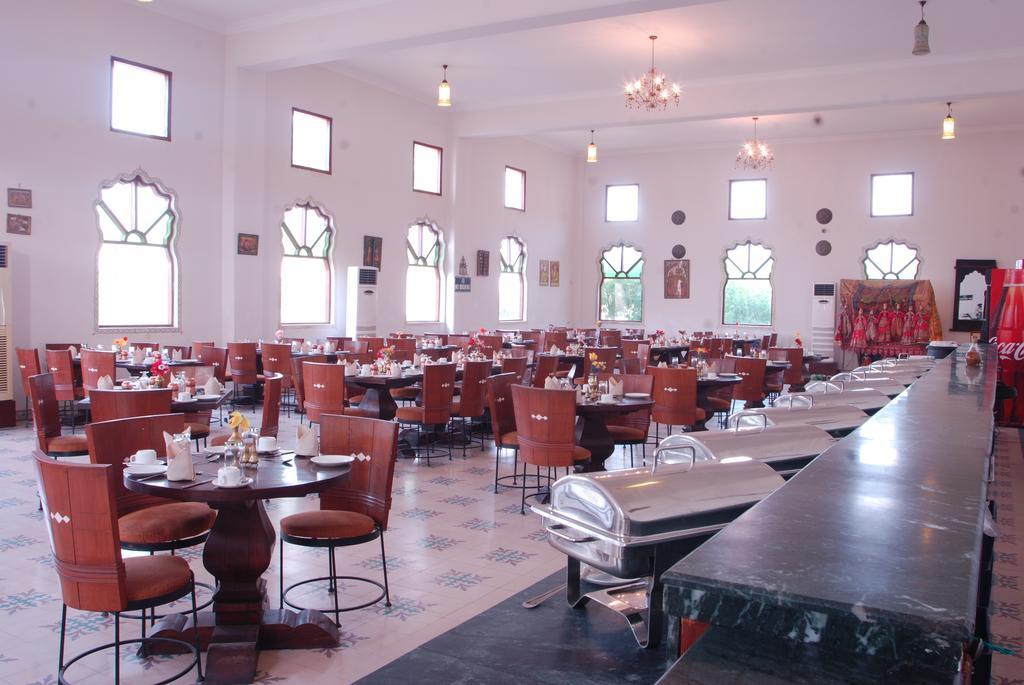 Sara Vilas Hotel Nawalgarh Ngoại thất bức ảnh