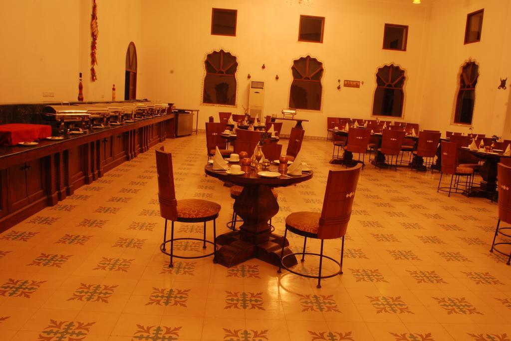 Sara Vilas Hotel Nawalgarh Ngoại thất bức ảnh